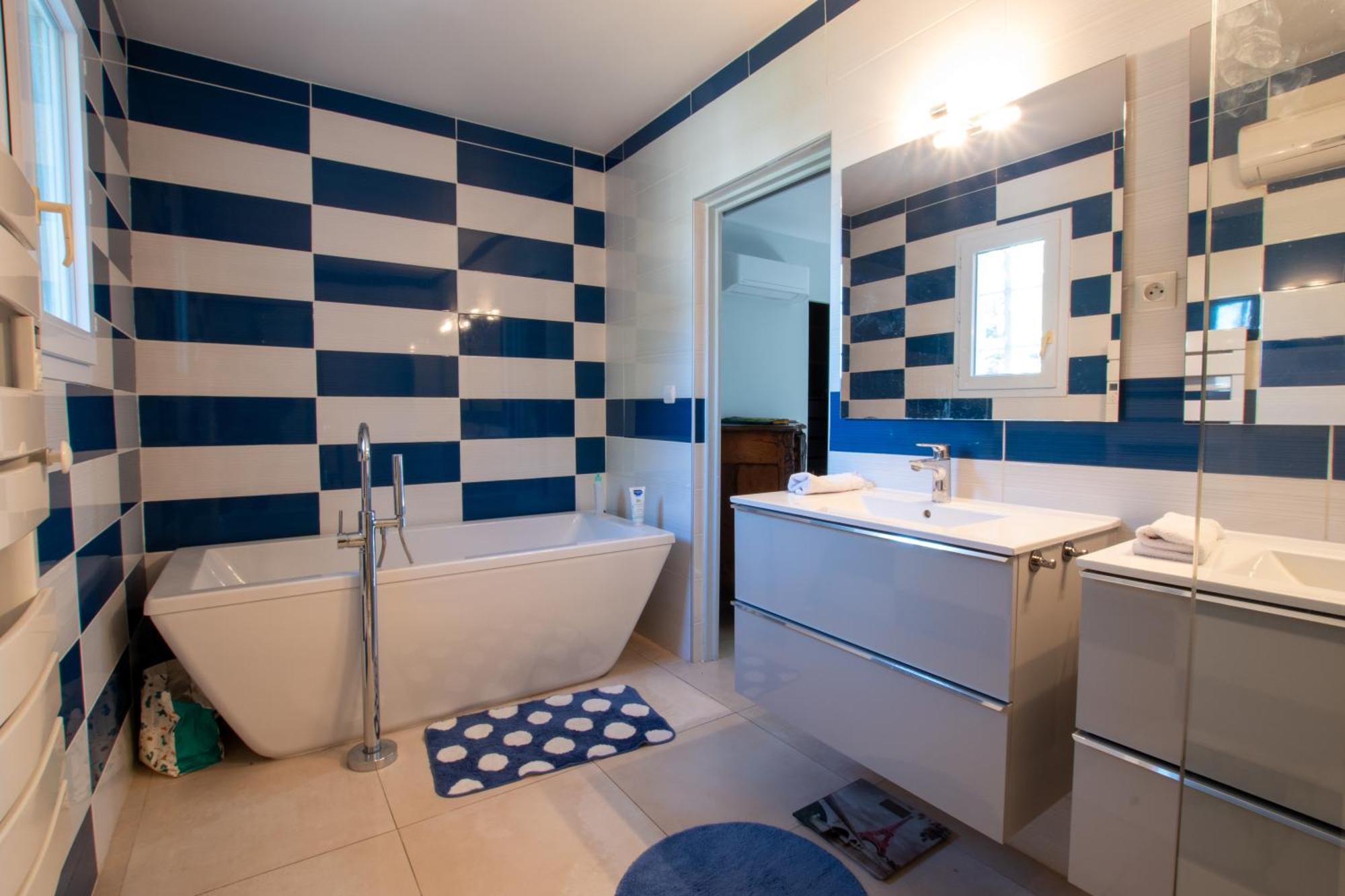 Ibis - Villa Avec Piscine, Jardin Et Parking Arles Eksteriør bilde