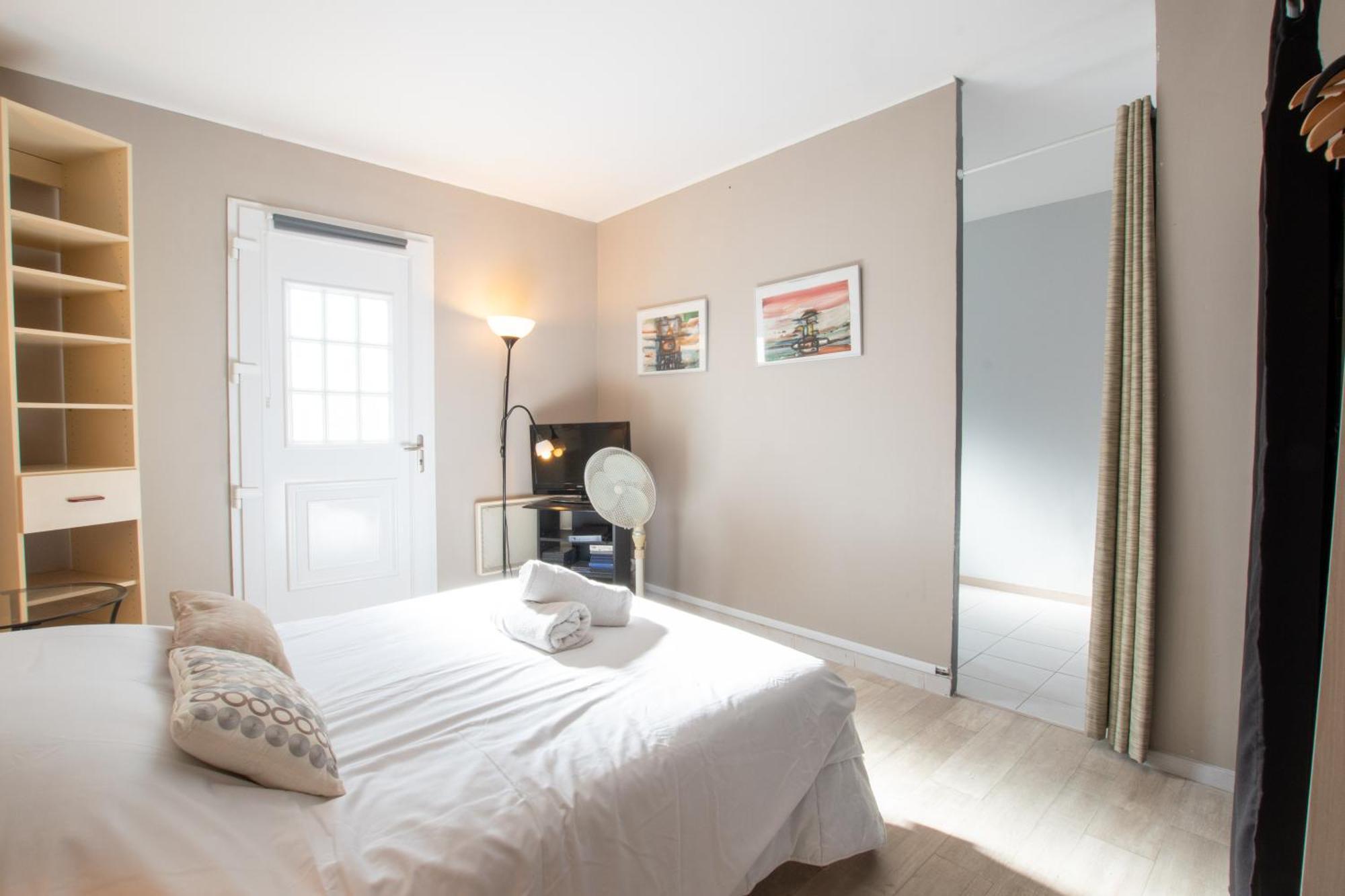 Ibis - Villa Avec Piscine, Jardin Et Parking Arles Eksteriør bilde