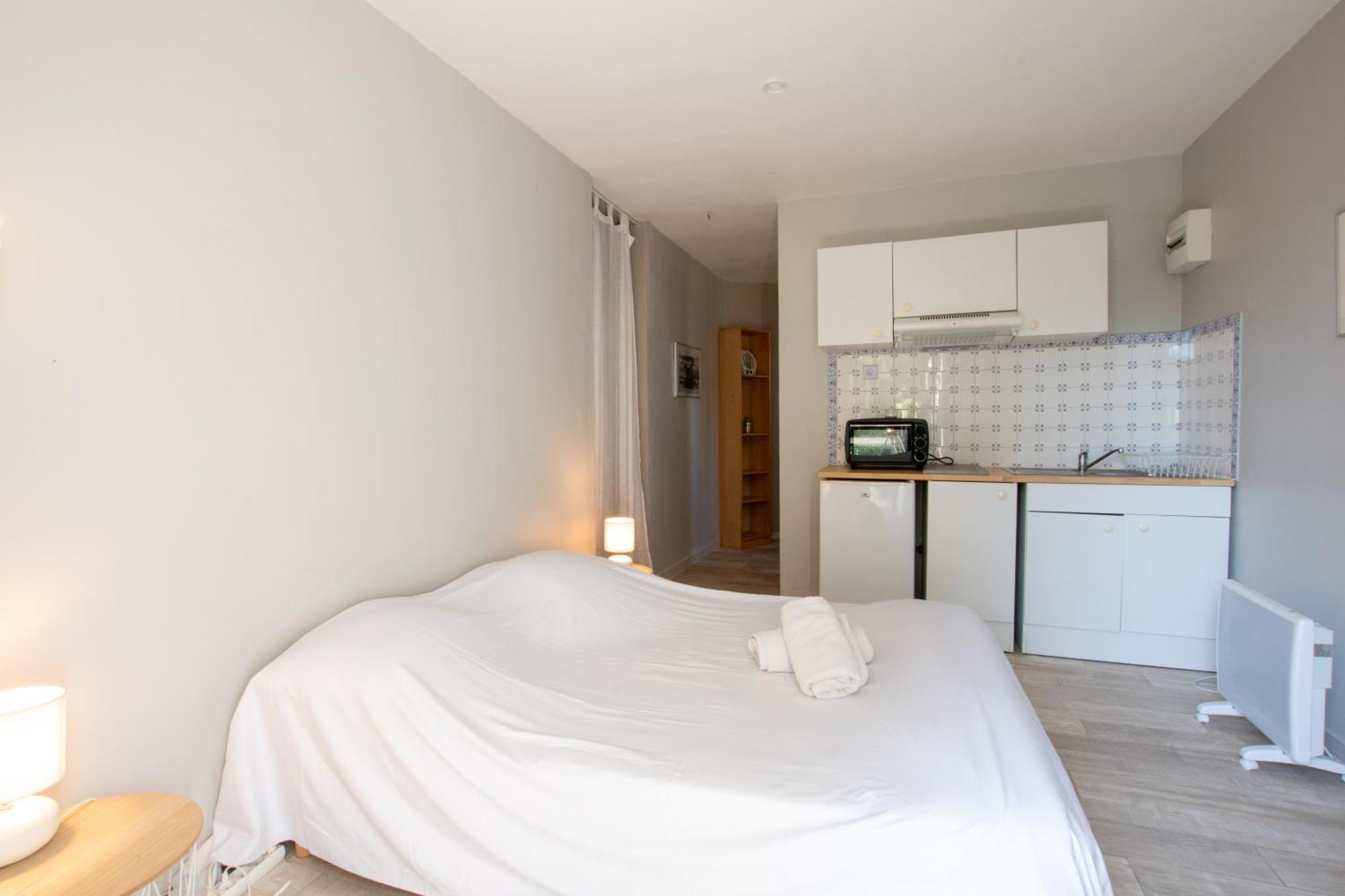 Ibis - Villa Avec Piscine, Jardin Et Parking Arles Eksteriør bilde